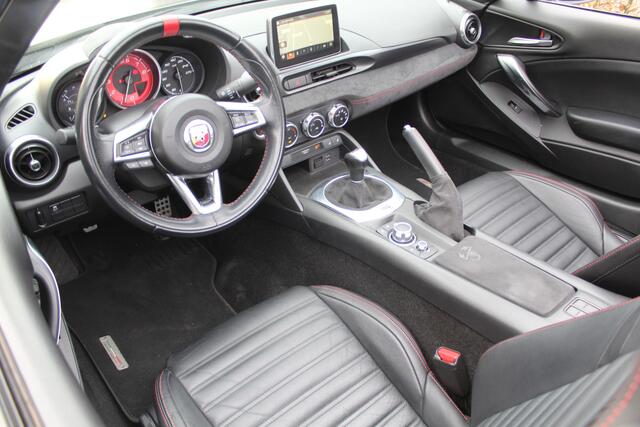 Abarth 124 Spider 1.4 Turbo | Rijklaar | NL-auto| 1e Eig | Stoelverw. | Bose | LED | Parkeersens. | Regensensor | Navi | Cruise | Leder
