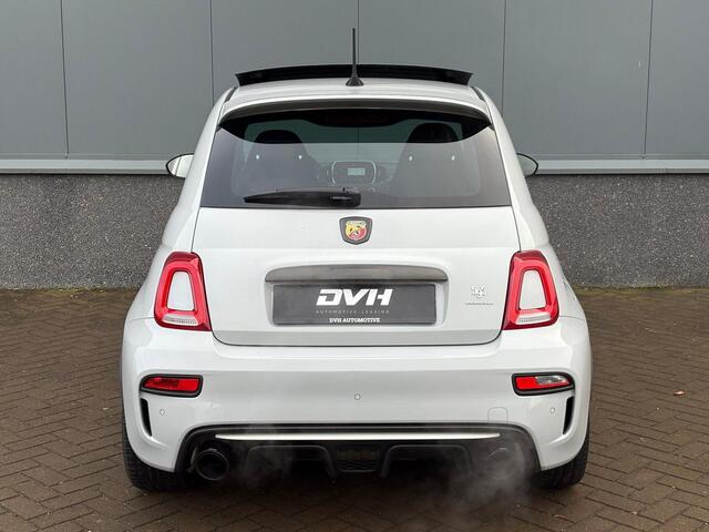 Abarth 500 1.4 T-Jet 595 132kW Competizione