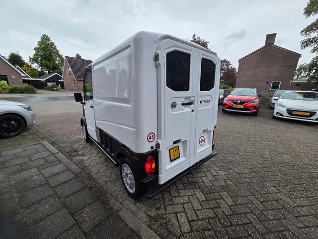 Aixam 400 Brommobiel D-Truck Van ¤2300,- korting