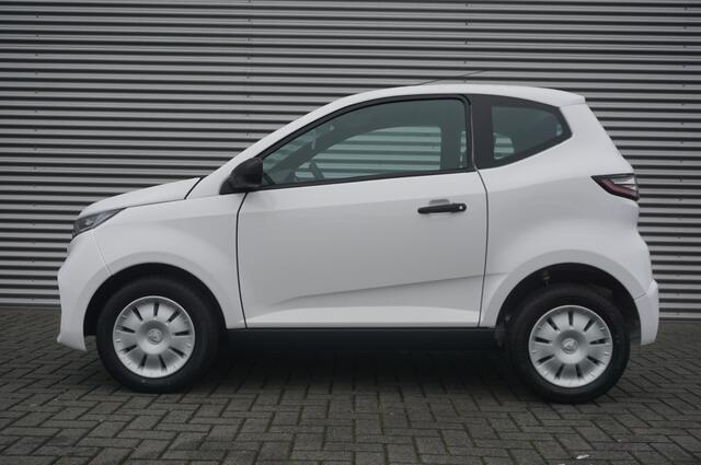 Aixam CITY Pack 45KM/H DIESEL AUTOMAAT DAB+ | CAMERA | RESERVEWIEL!