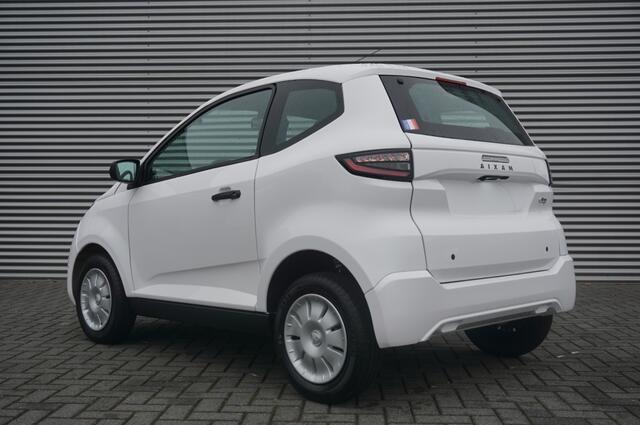 Aixam CITY Pack 45KM/H DIESEL AUTOMAAT DAB+ | CAMERA | RESERVEWIEL!