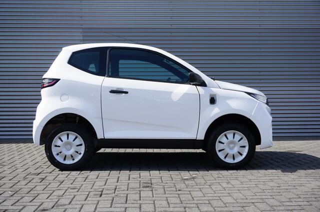 Aixam CITY Pack 45KM/H 100% ELECTRISCH AUT. | RADIO | ¤ 449 KORTING