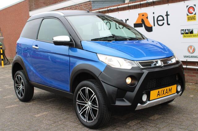 Aixam CROSSOVER Premium met o.a. airco, camera en a.b.s.