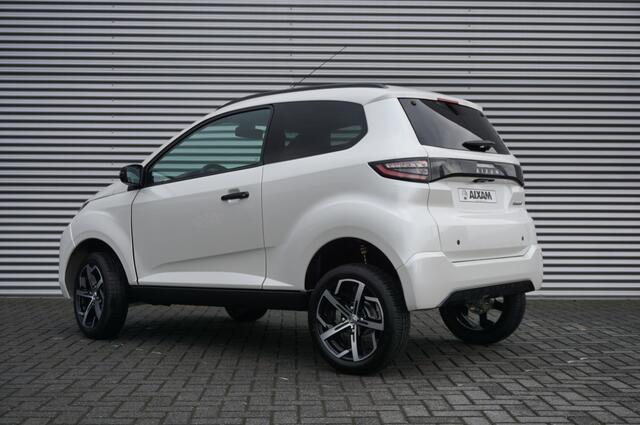 Aixam CROSSOVER Premium WIT PARELMOER | DIESEL | LUXE| AUT. | ¤ 1.049,- KORTING