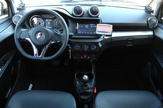 Aixam CROSSOVER Premium met navigatie