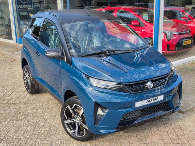 Aixam CROSSOVER Brommobiel SUV nieuw digitaal dashboard