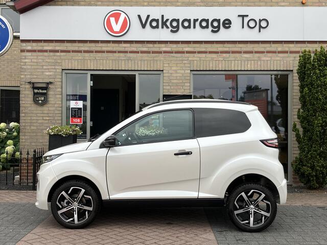 Aixam CROSSOVER e-Crossover Premium | Aangepaste bediening | Standkachel | Dealer