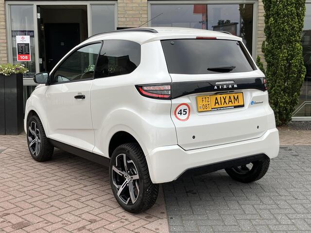 Aixam CROSSOVER e-Crossover Premium | Aangepaste bediening | Standkachel | Dealer