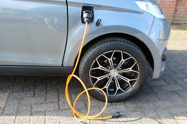 Aixam E-Coupe Premium 100% elektrisch met A.B.S.
