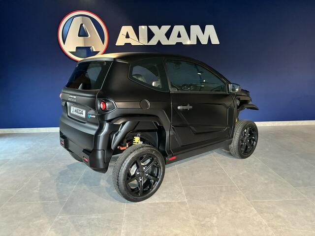 Aixam MEGA eScouty BLACK EDITION camera, DEMO, 20km