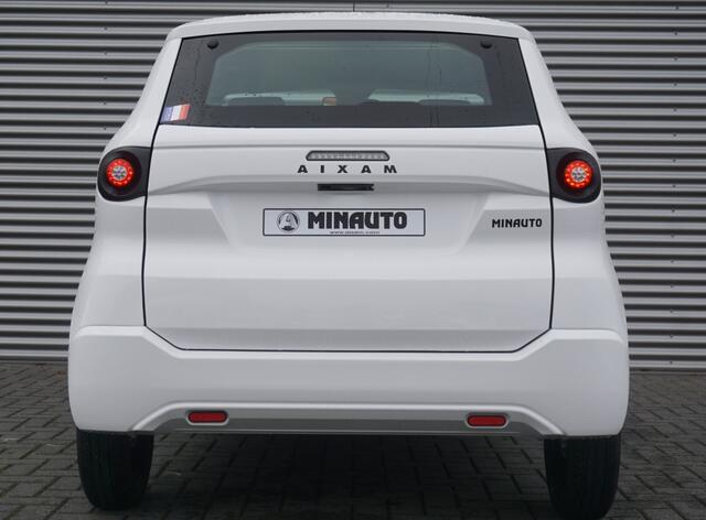 Aixam Minauto Acces 45KM/H DIESEL AUTOMAAT RADIO | BLUETOOTH | LED!