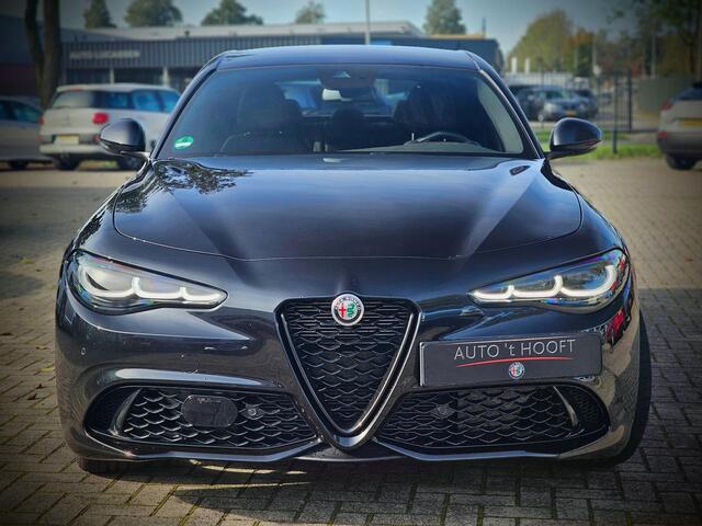 Alfa Romeo GIULIA 2.0 T GME AWD Competizione / RIJASSISTENTIE / HARMAN-KAR. / VERWACHT