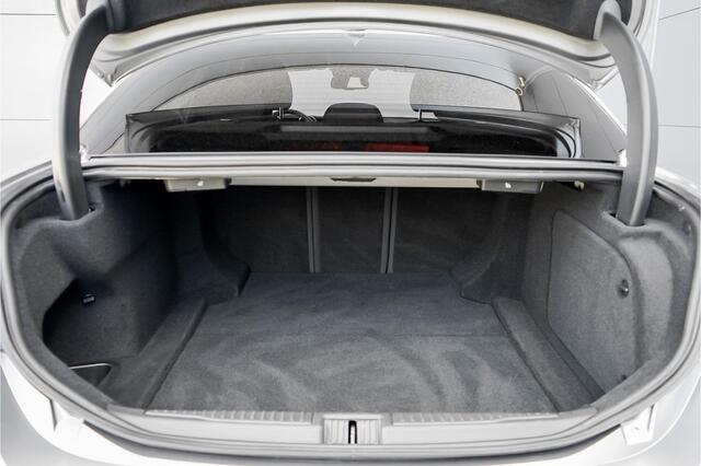 Alfa Romeo GIULIA 2.0 T Veloce AWD Facelift CarPlay Leder 19"