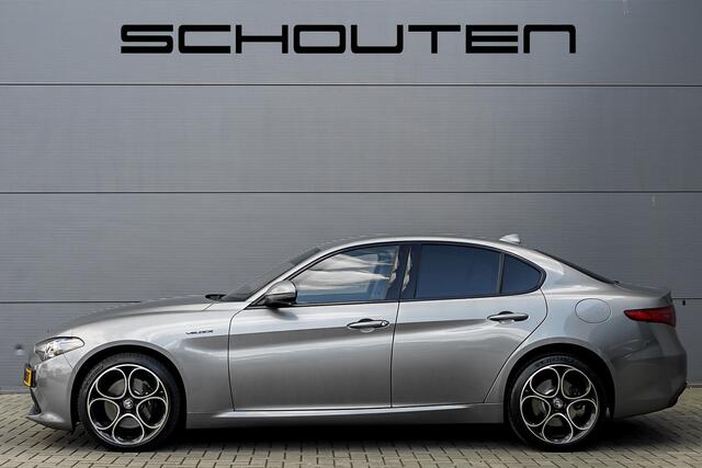 Alfa Romeo GIULIA 2.0 T Veloce AWD Facelift CarPlay Leder 19"