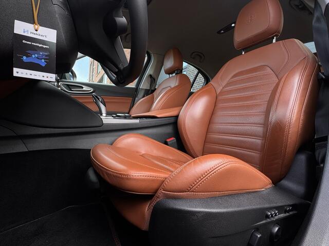 Alfa Romeo GIULIA 2.0T 280PK Automaat Super Apple-Carplay Camera Leer