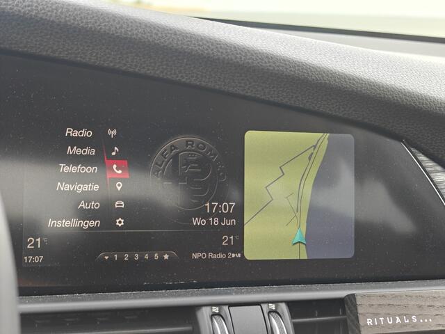 Alfa Romeo GIULIA 2.2 Automaat | Luxe | Leder | Flippers