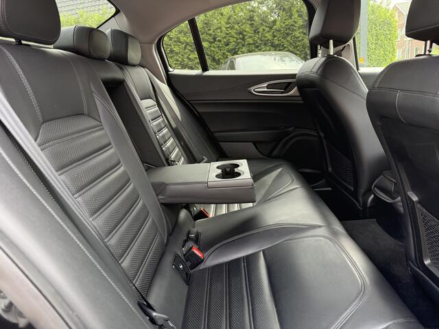 Alfa Romeo GIULIA 2.0T Super 200pk Aut., Orig NL auto | Veloce