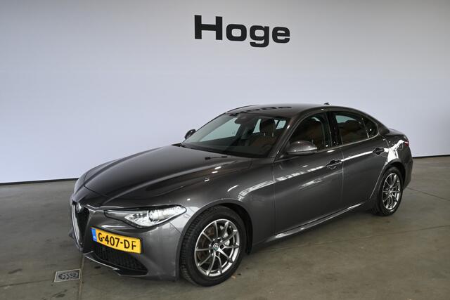 Alfa Romeo GIULIA 2.2 Super Automaat Ecc Navigatie Cruise Control Rijklaarprijs Inruil Mogelijk!