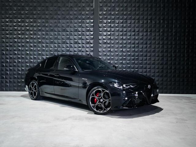 Alfa Romeo GIULIA 2.0 T GME AWD Veloce | Pano | 19"| ACC | Matrix |Side | Memo | ACC |