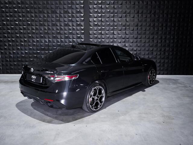 Alfa Romeo GIULIA 2.0 T GME AWD Veloce | Pano | 19"| ACC | Matrix |Side | Memo | ACC |