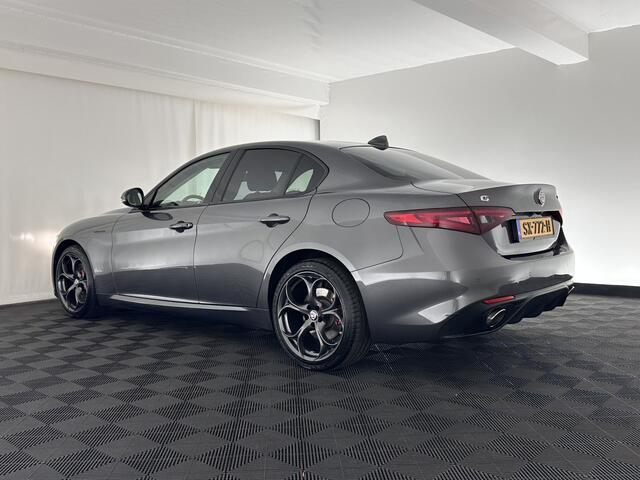 Alfa Romeo GIULIA 2.0 T AWD Veloce Aut. *FULL-LEATHER | XENON | MEMORY-PACK | HARMAN/KARDON | CAMERA | KEYLESS | DAB+ | NAVI-FULLMAP | ECC | PDC | CRUISE | 19''ALU*