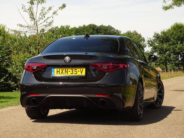 Alfa Romeo GIULIA 2.0T Sprint | Veloce | Raggazzon | 310PK | Draadloos laden