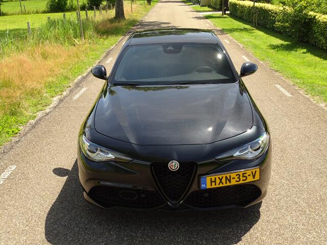 Alfa Romeo GIULIA 2.0T Sprint | Veloce | Raggazzon | 310PK | Draadloos laden