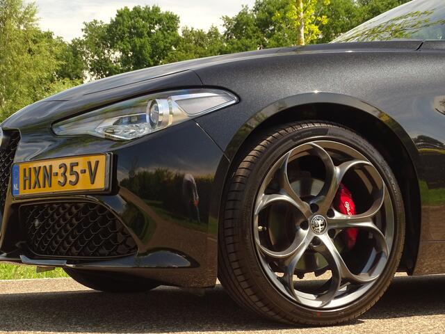 Alfa Romeo GIULIA 2.0T Sprint | Veloce | Raggazzon | 310PK | Draadloos laden