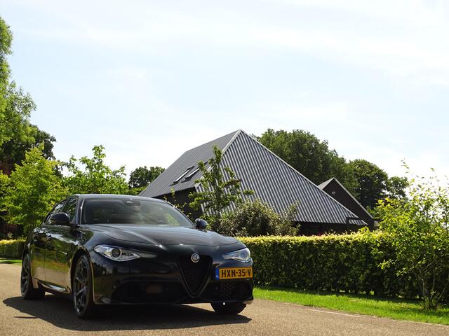 Alfa Romeo GIULIA 2.0T Sprint | Veloce | Raggazzon | 310PK | Draadloos laden