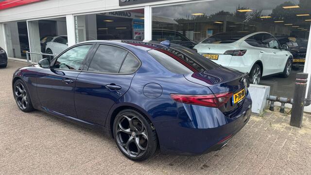 Alfa Romeo GIULIA 2.0T