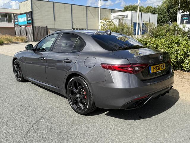 Alfa Romeo GIULIA 2.0T Sprint 200PK AutomaatoVeloceoLeder