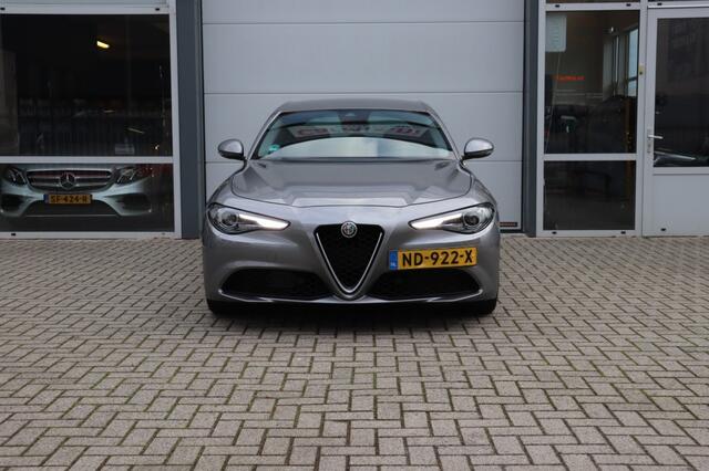 Alfa Romeo GIULIA 2.0T SUPER/ORIG.NL/BI-XENON AD./HARMAN KARDON/LEER/18