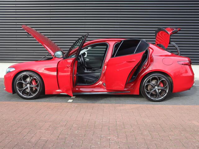 Alfa Romeo GIULIA 2.0T Super | Clima | Cruise | Multimedia/Navi | Leder | PDC + Camera |