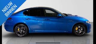 alfa-romeo-giulia-2.0-t-awd-veloce-