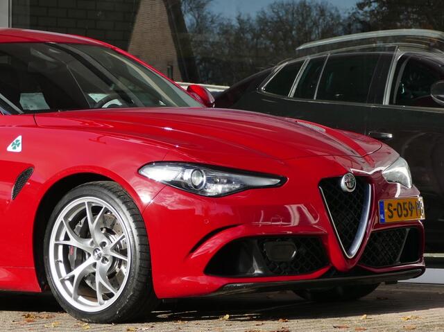 Alfa Romeo GIULIA 2.9 V6 Quadrifoglio