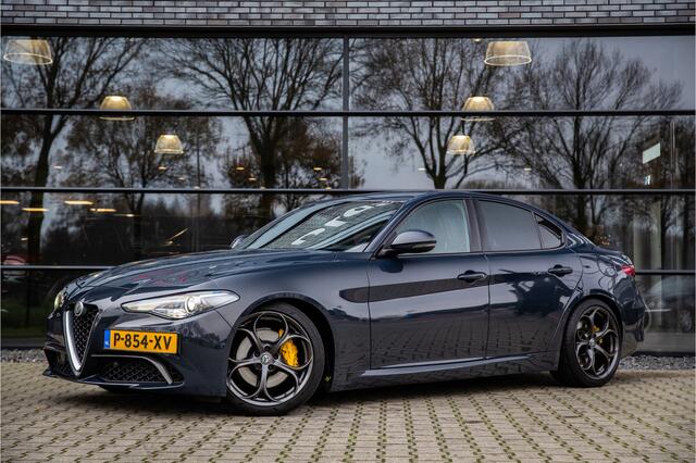 Alfa Romeo GIULIA 2.0T B-Tech , Carbon-delen exterieur, Memory-seats, Stuur/stoel-verwarming,