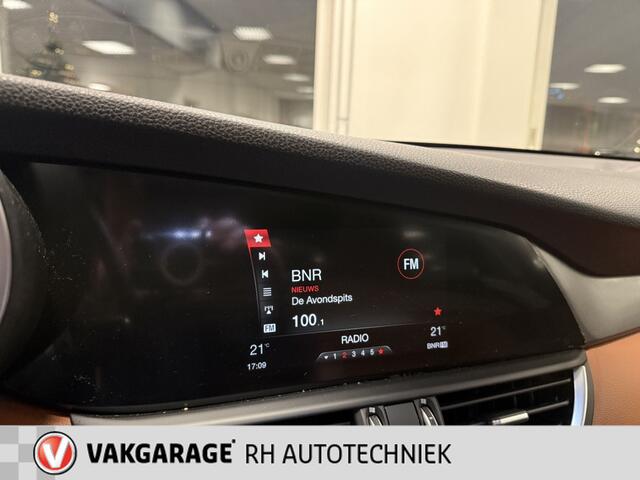 Alfa Romeo GIULIA 2.0T Super