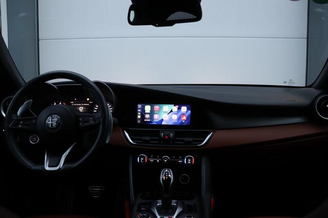 Alfa Romeo GIULIA 2.0T AUT SPRINT/VELOCE.INT/STOEL.STUUR.VERW/ADAP.CRUISE/19