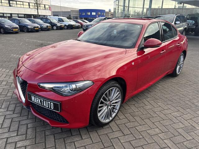 Alfa Romeo GIULIA 2.0 T Veloce Ti AWD Carplay Camera Keyless Adaptive Cruise