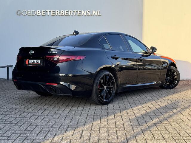 Alfa Romeo GIULIA 2.0T Super | Veloce interieur | Xenon | Prijs is rijklaar incl. garantie