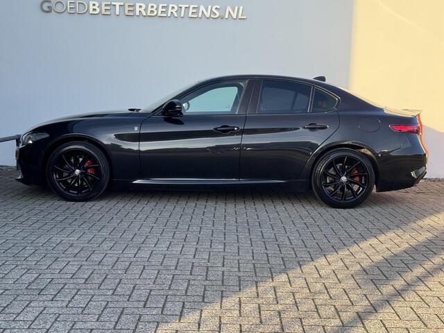 Alfa Romeo GIULIA 2.0T Super | Veloce interieur | Xenon | Prijs is rijklaar incl. garantie
