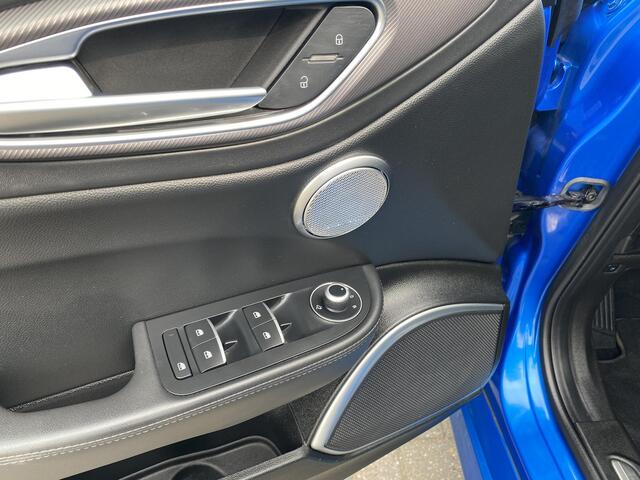 Alfa Romeo GIULIA 2.0 T Veloce 280 PK - Panorama Schuifdak - Harman Kardon - RWD !!