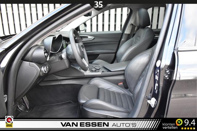 Alfa Romeo GIULIA 2.2 Automaat Pano Camera Trekhaak Stoel/Stuurverw. Xenon Leder Memory! 19 Inch!
