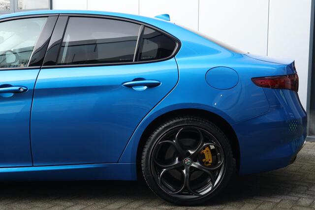 Alfa Romeo GIULIA 2.0 T AWD Veloce