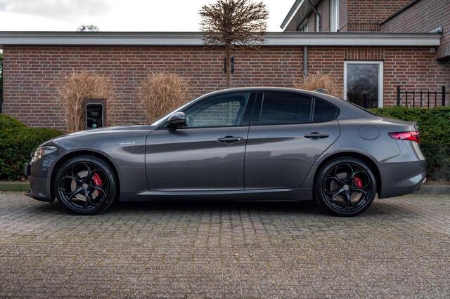 Alfa Romeo GIULIA 2.0 T AWD Veloce 280pk Adaptive Camera Leder Stoel/Stuurverw. 19''