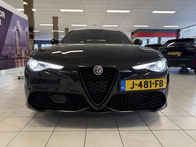 Alfa Romeo GIULIA 2.0T Super 200PK *LEER*NAVI*APP*CRUISE*100% OH*BTW