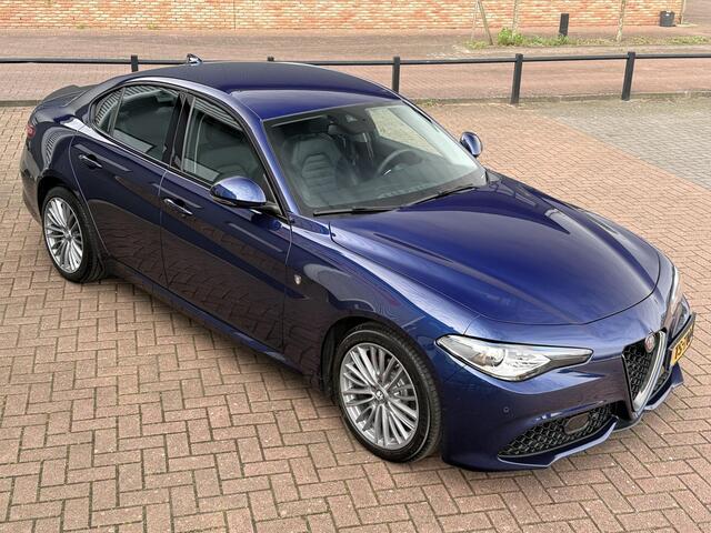 Alfa Romeo GIULIA 2.0T Super / 98dkm / Veloce pakket / NL-auto /