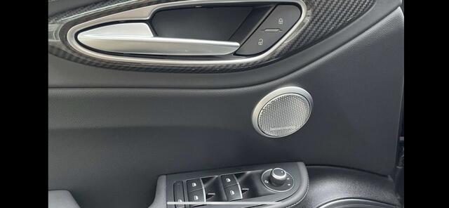 Alfa Romeo GIULIA 2.0 T Veloce Ti AWD 30.150 KM!