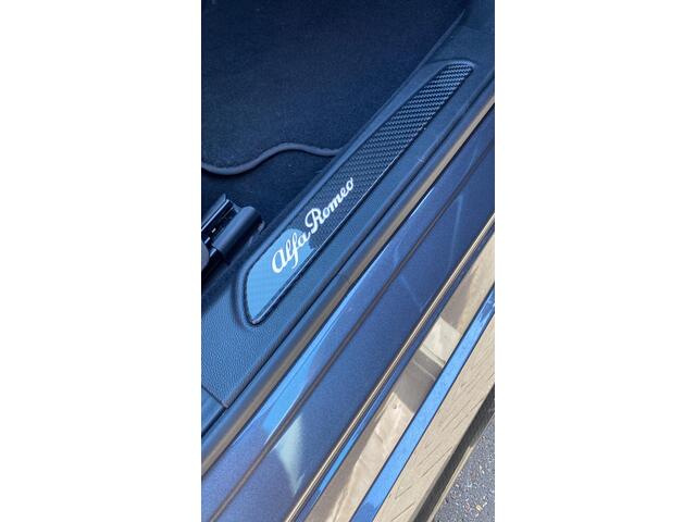 Alfa Romeo GIULIA 2.0 T Veloce Ti AWD 30.150 KM!