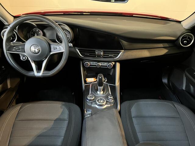 Alfa Romeo GIULIA 2.0T